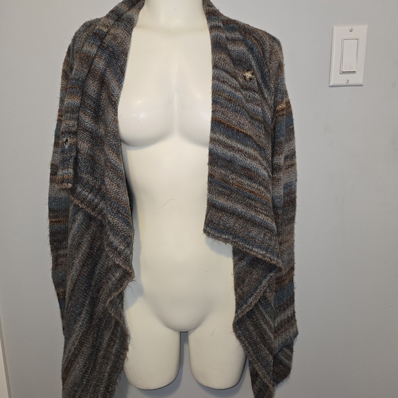 Cozy Striped Women's Poncho - Picture 5 of 10